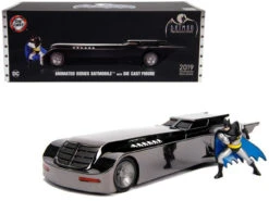 Chrome Batmobile With Batman Diecast Figurine "Animated Series" DC Comics "2019 San Diego Comic Con Exclusive" Limited Edition 1/24 Diecast Model Car By Jada