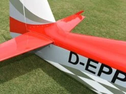 42% RV4 100-120cc White/Red ARF -Best Toy Car grpp rv4 wrj