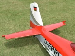 42% RV4 100-120cc White/Red ARF -Best Toy Car grpp rv4 wrl