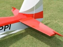 42% RV4 100-120cc White/Red ARF -Best Toy Car grpp rv4 wrm